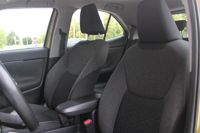 Toyota YARIS Cross 1.5 Hybrid Dynamic | KEYLESS ENTRY / START | VOORSTELEN VERWARMD | STUUR VERWARMING | HEAD-UP DISPLAY | LED KOPLAMPEN | ADAPTIVE CRUISE CONTROL | LANE ASIST | ELEKTRISCH BEDIENBARE ACHTERKLEP | DRAADLOOS APPLE CARPLAY | ANDROID AUTO | ACHTERUITRIJ