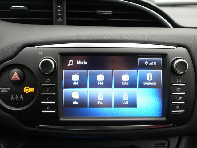 Toyota YARIS 1.5 Hybrid Dynamic | Navigatie | Trekhaak | Keyless |