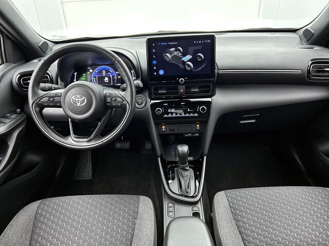 Toyota YARIS Cross 1.5 Hybrid 115 First Edition + | BTW voertuig | Stoel+stuurverwarming | Draadloze telefoonlader | Apple CarPlay/Android Auto | Cruise Control Adaptive | Achteruitrijcamera |