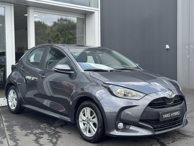 Toyota YARIS 1.5 Hybrid 115 Ative Plus Parkeersensoren voor + achter, Stoelverwarming & Stuurwiel verwarmd, Apple Carplay en/of Android auto navigatie, Adaptieve cruise control