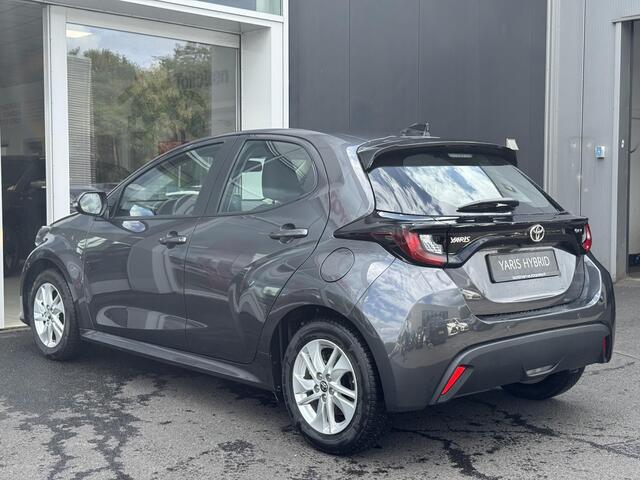 Toyota YARIS 1.5 Hybrid 115 Ative Plus Parkeersensoren voor + achter, Stoelverwarming & Stuurwiel verwarmd, Apple Carplay en/of Android auto navigatie, Adaptieve cruise control