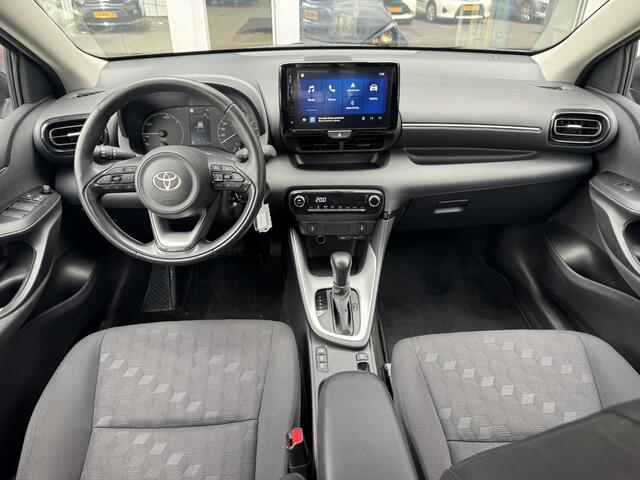 Toyota YARIS 1.5 Hybrid 115 Ative Plus Parkeersensoren voor + achter, Stoelverwarming & Stuurwiel verwarmd, Apple Carplay en/of Android auto navigatie, Adaptieve cruise control