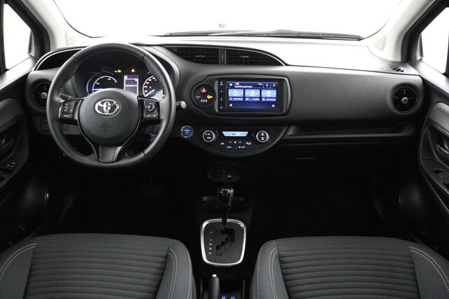 Toyota YARIS 1.5 Hybrid Bi-Tone Edition | Trekhaak | Climate control | Cruise control |