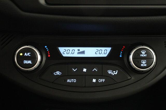 Toyota YARIS 1.5 Hybrid Bi-Tone Edition | Trekhaak | Climate control | Cruise control |