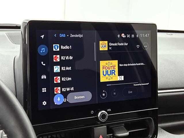 Toyota YARIS 1.5 Hybrid 115 Dynamic Comfort Pack | BTW voertuig | Stoel+stuurverwarming | Dodehoek detectie | Parkeersensoren voor+achter | Draadloze telefoonlader