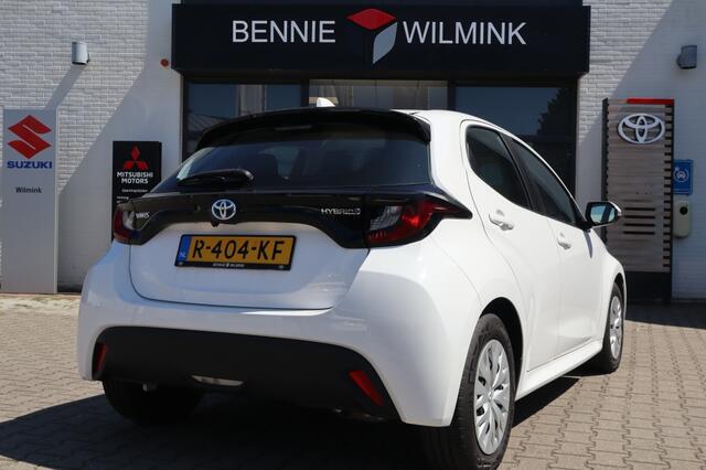 Toyota YARIS 1.5 Hybrid Active | Camera | Apple Carplay Android Auto (34000km