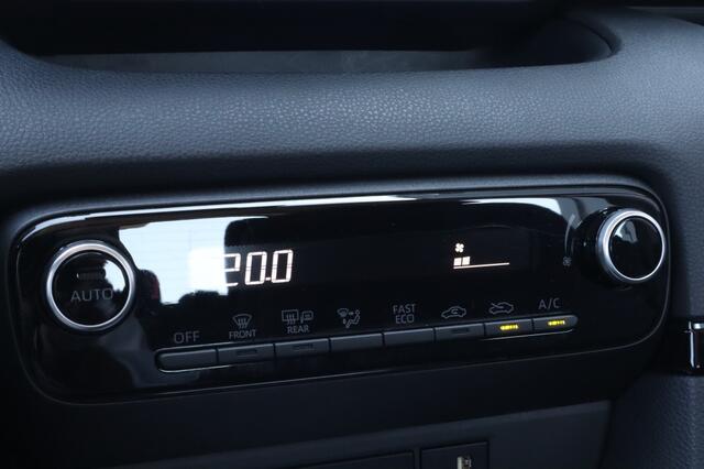 Toyota YARIS 1.5 Hybrid Active | Camera | Apple Carplay Android Auto (34000km