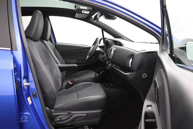 Toyota YARIS 1.5 Hybrid Premium | Panoramadak | Keyless Entry | Led Verlichting | Navigatie |