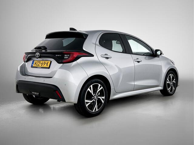 Toyota YARIS 1.5 Hybrid 115 Dynamic | Parkeersensoren V+A | Stuur-Stoelverwarming | Blindspot |