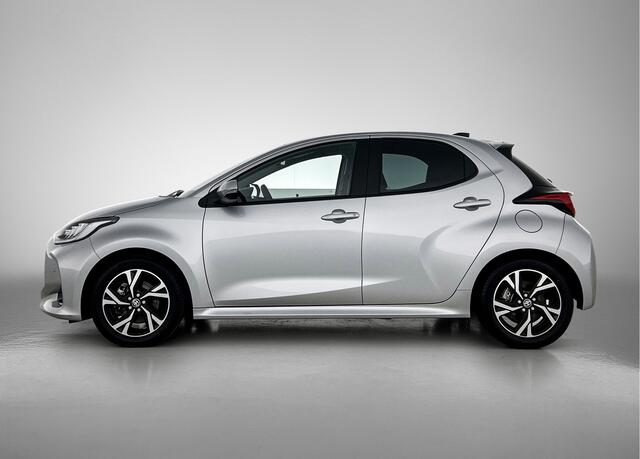 Toyota YARIS 1.5 Hybrid 115 Dynamic | Parkeersensoren V+A | Stuur-Stoelverwarming | Blindspot |
