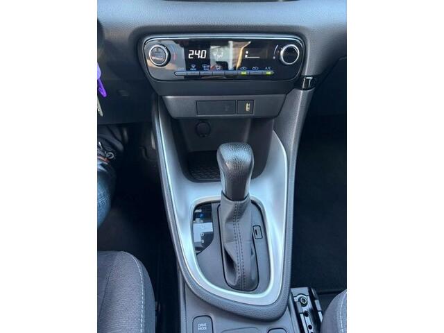 Toyota YARIS 1.5 Hybrid Dynamic *Dode hoek detec.*Parkeersens.*