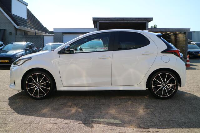 Toyota YARIS 1.5 Hybrid GR Sport | Automaat! | Blindspot | Carplay! |