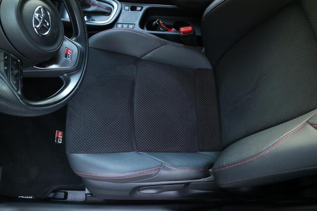 Toyota YARIS 1.5 Hybrid GR Sport | Automaat! | Blindspot | Carplay! |