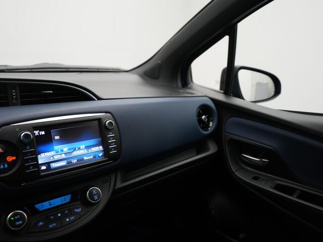 Toyota YARIS 1.5 Hybrid Bi-Tone | Achteruitrijcamera | Climate Control |