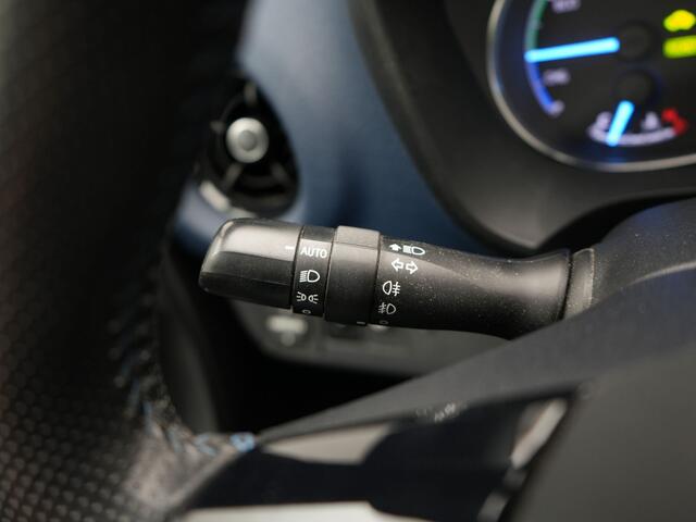 Toyota YARIS 1.5 Hybrid Bi-Tone | Achteruitrijcamera | Climate Control |