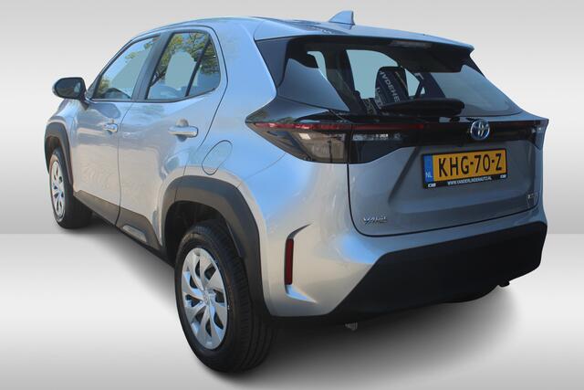 Toyota YARIS Cross 1.5 Hybrid Active Apple carplay/ android auto l All weather banden | Armsteun | Elektrisch inklapbare buitenspiegels | Climate control | Achteruitrijcamera | Verwarmbare spiege