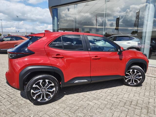 Toyota YARIS Cross 1.5 Hybrid Style | Sensoren | navi | Stoel + Stuurverwarming