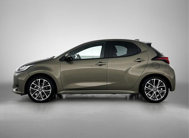 Toyota YARIS 1.5 Hybrid 130 Executive | BTW voertuig | Stoel+stuurverwarming | Dodehoek detectie | Parkeersensoren voor+achter | Apple CarPlay/Android Auto | Cruise Control Adaptive |