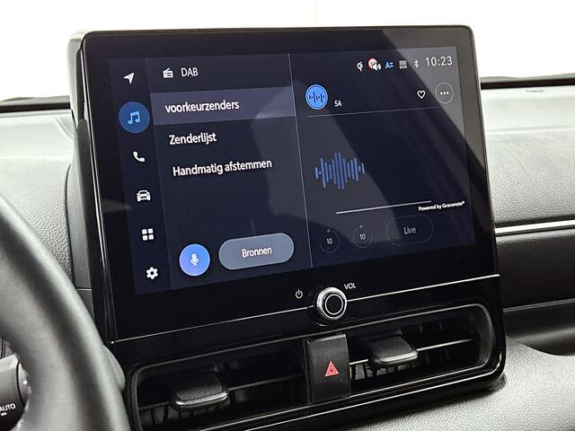 Toyota YARIS 1.5 Hybrid 130 Executive | BTW voertuig | Stoel+stuurverwarming | Dodehoek detectie | Parkeersensoren voor+achter | Apple CarPlay/Android Auto | Cruise Control Adaptive |