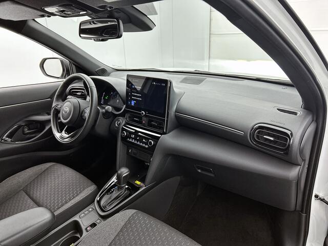 Toyota YARIS Cross 1.5 Hybrid 115 First Edition + | BTW Voertuig | Stoel+stuurverwarming | Draadloze telefoonlader | Apple CarPlay/Android Auto | Cruise Control Adaptive | Achteruitrijcamera |