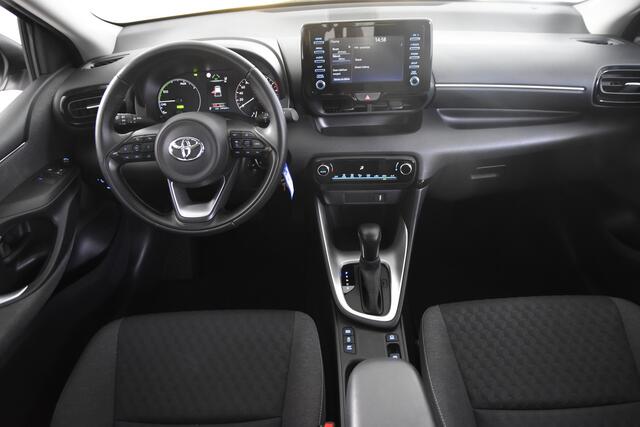Toyota YARIS 1.5 Hybrid Active *Navigatie*Trekhaak*Camera*DAB*