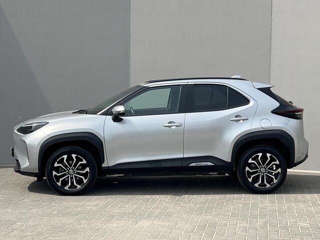 Toyota YARIS Cross 1.5 Hybrid 115 Dynamic / Dealer onderhouden / 10 jaar garantie mogelijk / Comfort Pack / Navigatie via abbo of Apple Carplay Android / Stuur-, stoel- en voorruitverwarming / Climate Control / 17" LM wielen /