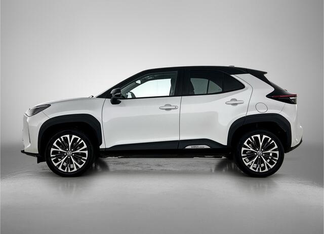 Toyota YARIS Cross 1.5 Hybrid Executive | BTW voertuig | Head-Up Display | Dodehoek detectie | Stoelverwarming | Parkeersensoren voor+achter | Apple CarPlay/Android Auto | Cruise Control Adaptive |