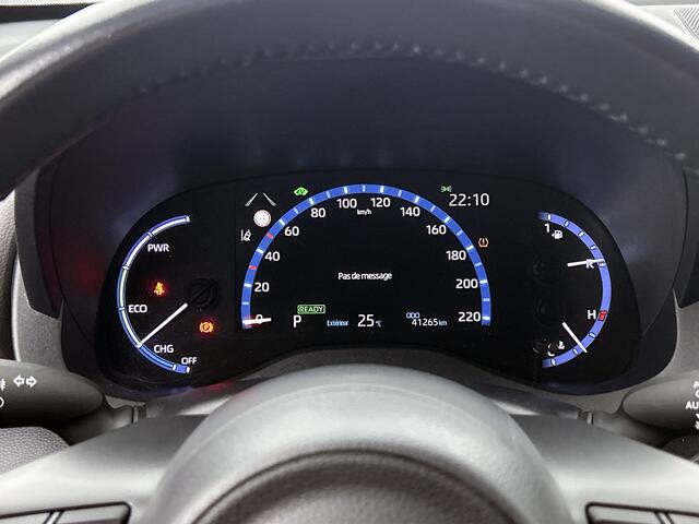 Toyota YARIS Cross 1.5 Hybrid Executive | BTW voertuig | Head-Up Display | Dodehoek detectie | Stoelverwarming | Parkeersensoren voor+achter | Apple CarPlay/Android Auto | Cruise Control Adaptive |