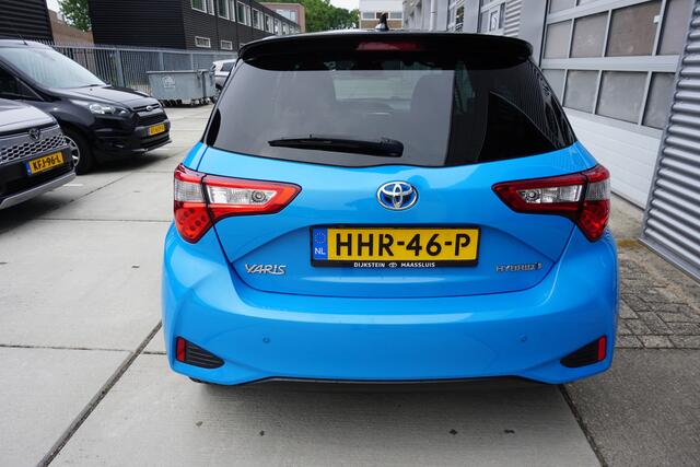Toyota YARIS 1.5 Hybrid Bi-Tone Camera|PDC A|Pano|Key Less|Cruise|BlueTooth|