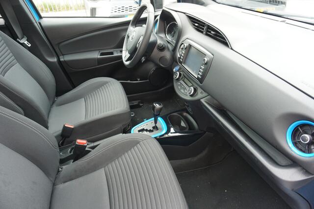 Toyota YARIS 1.5 Hybrid Bi-Tone Camera|PDC A|Pano|Key Less|Cruise|BlueTooth|