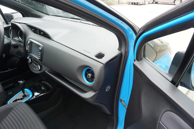 Toyota YARIS 1.5 Hybrid Bi-Tone Camera|PDC A|Pano|Key Less|Cruise|BlueTooth|