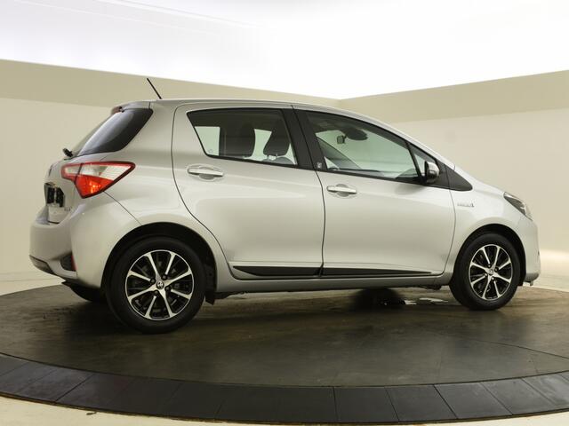 Toyota YARIS 1.5 Hybrid Design | Stoelverw. | Camera | Bluetooth |