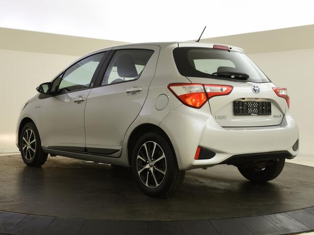 Toyota YARIS 1.5 Hybrid Design | Stoelverw. | Camera | Bluetooth |