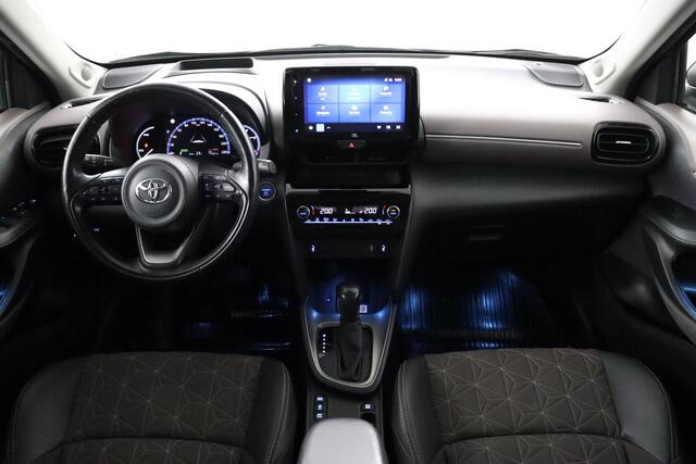 Toyota YARIS Cross 1.5 Hybrid Executive | Trekhaak | Panoramadak | Stoel/Stuurverwarming | Apple Carplay/Android Auto | JBL Audio |