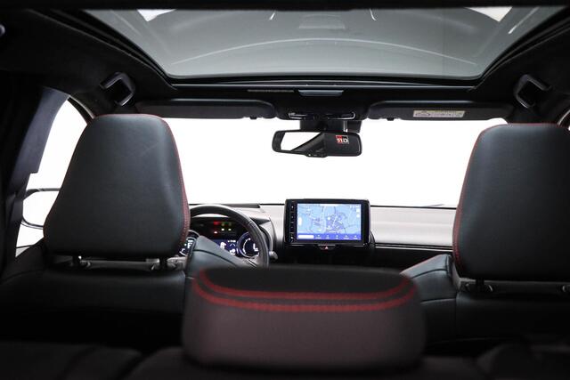 Toyota YARIS 1.5 Hybrid GR Sport | PREMIUM PACK | PANORAMADAK | HEAD UP | STUURVERWARMING
