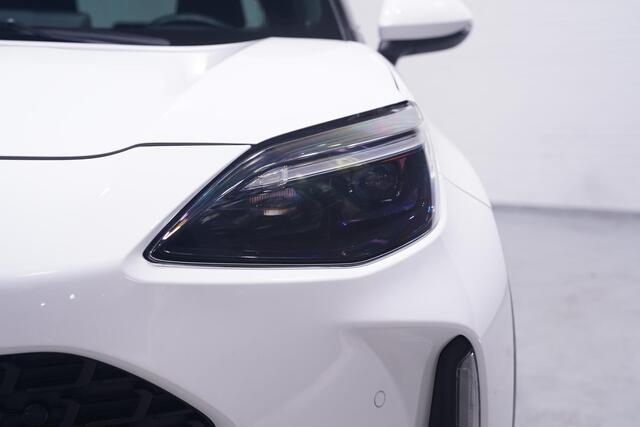 Toyota YARIS Cross 1.5 Hybrid Dynamic team Deutschland Navigatie APPLE-carplay camera DAB-ontvangst PDC v+a stoel/stuurverwarming bleutooth led-verlichting grootlicht-assist lane-assist private-glas 17"-lmv