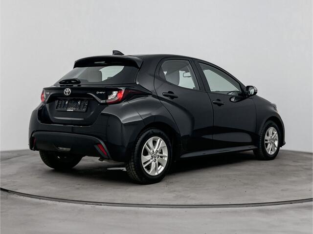 Toyota YARIS 1.5 Hybrid 115 Active Luxury | Stoelverwarming | Parkeersensoren | Apple Carplay-Android Auto |