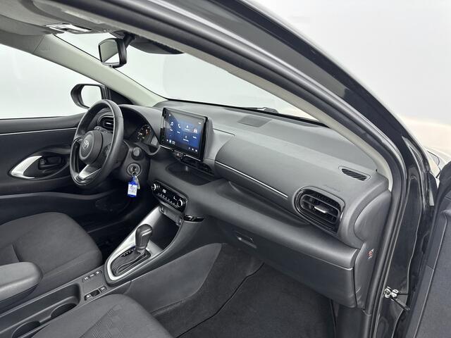 Toyota YARIS 1.5 Hybrid 115 Active Luxury | Stoelverwarming | Parkeersensoren | Apple Carplay-Android Auto |