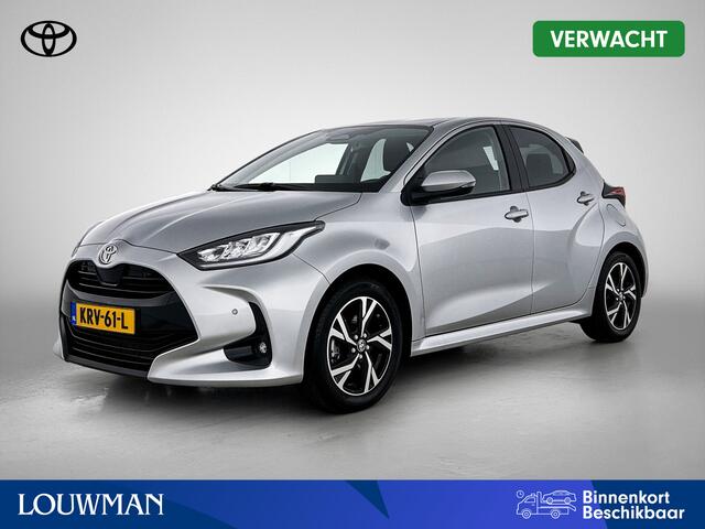 Toyota YARIS 1.5 Hybrid 115 First Edition Comfort Pack | BTW voertuig | Dodehoek detectie | Stoel+stuurverwarming | Parkeersensoren voor+achter | Draadloze telefoonlader | Cruise Control Adaptive | Apple CarPlay/Android Auto |