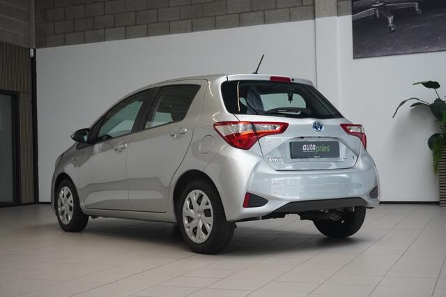 Toyota YARIS 1.5 Hyb. Active