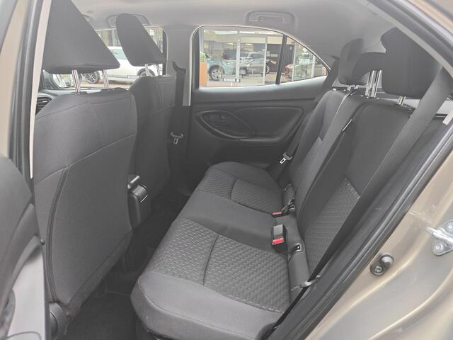 Toyota YARIS Cross 1.5 Hybrid 115 Business Plus | 06-10141018 Voor meer informatie