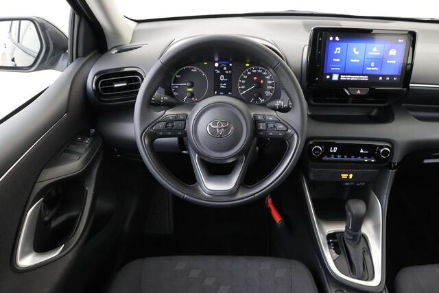 Toyota YARIS 1.5 HYBRID 115 ACTIVE *PRIVATE LEASE V.A. ¤379,- P/M!* -CAMERA|ADAP.CRUISE|CARPLAY|LED|LENDESTEUN|15"
