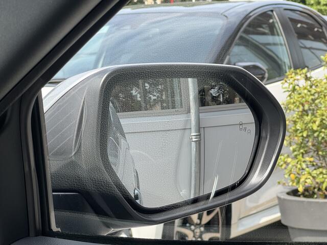 Toyota YARIS Cross 1.5 Hybrid 130 Style Edition Parkeersensoren, Dodehoekdetectie, Navigatie