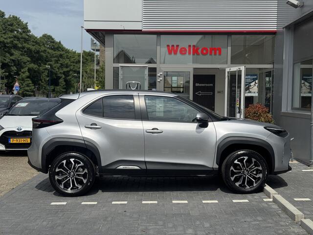 Toyota YARIS Cross 1.5 Hybrid 130 Style Edition Parkeersensoren, Dodehoekdetectie, Navigatie