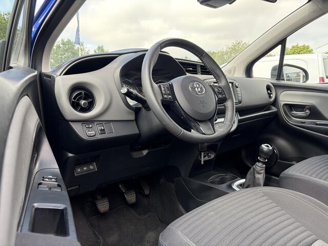 Toyota YARIS 1.5 VVT-i Active Camera, Cruise, Navi, Rijklaar met beurt & garantie!