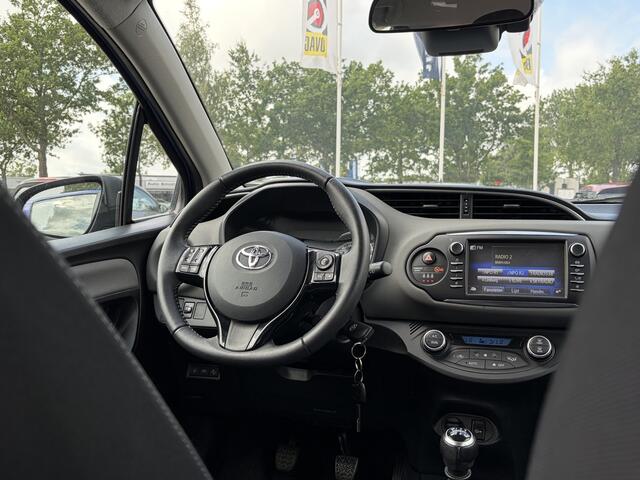 Toyota YARIS 1.5 VVT-i Active Camera, Cruise, Navi, Rijklaar met beurt & garantie!