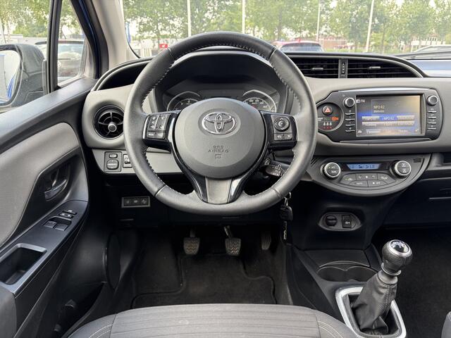 Toyota YARIS 1.5 VVT-i Active Camera, Cruise, Navi, Rijklaar met beurt & garantie!