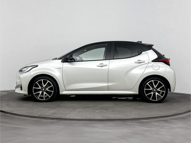 Toyota YARIS 1.5 Hybrid Executive | Parkeersensoren V+A | JBL | Stoelverwarming | Onderweg-naar-dealer