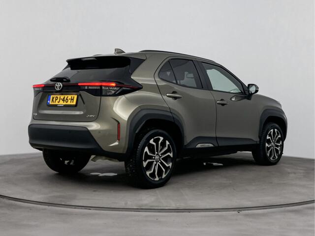Toyota YARIS Cross 1.5 Hybrid 115 Dynamic | Voorruit-Stuur-Stoelverwarming | Parkeersensoren V+A | Onderweg-naar-dealer