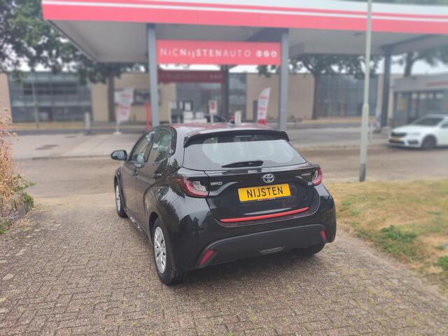 Toyota YARIS 1.5 Hybrid Dynamic,Cruise,Airco,Navi via App